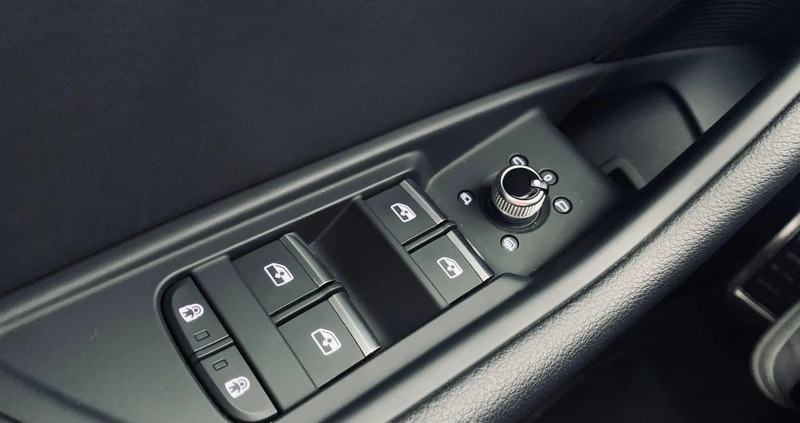 Audi S4 cena 289900 przebieg: 12338, rok produkcji 2022 z Knurów małe 529